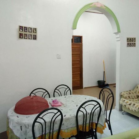 Aiman Homestay Marang Extérieur photo